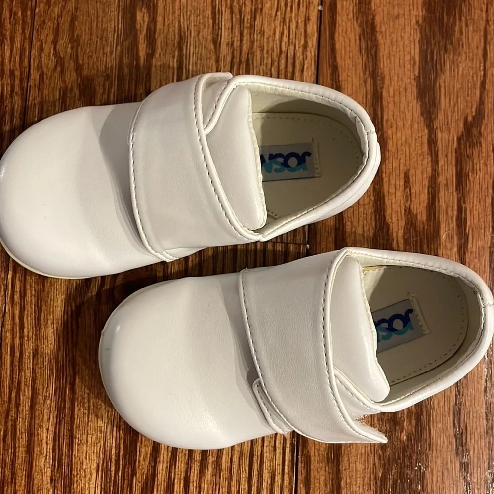 JOSMO baby white shoes with Velcro strap / christening / walking / size 6